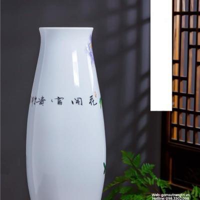 BÌNH GIỎ DÂU – NHIỀU HỌA TIẾT